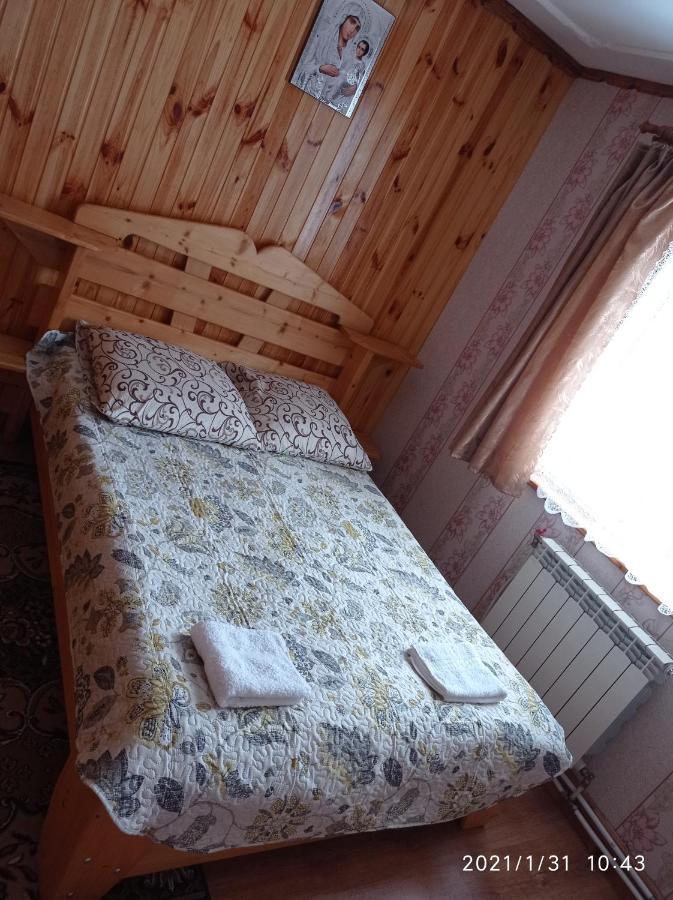 "Різьбярська Садиба" Slavske Exteriér fotografie