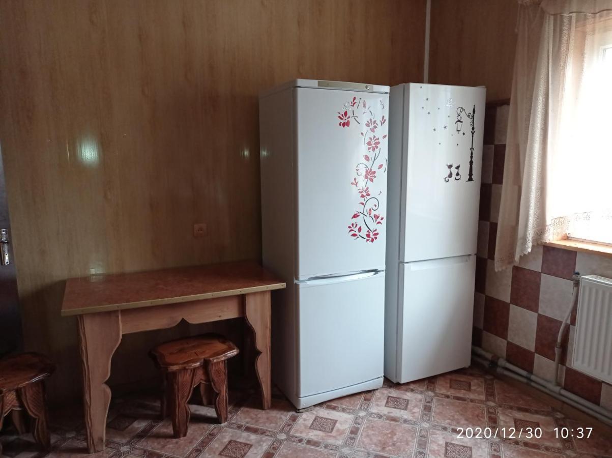"Різьбярська Садиба" Slavske Exteriér fotografie