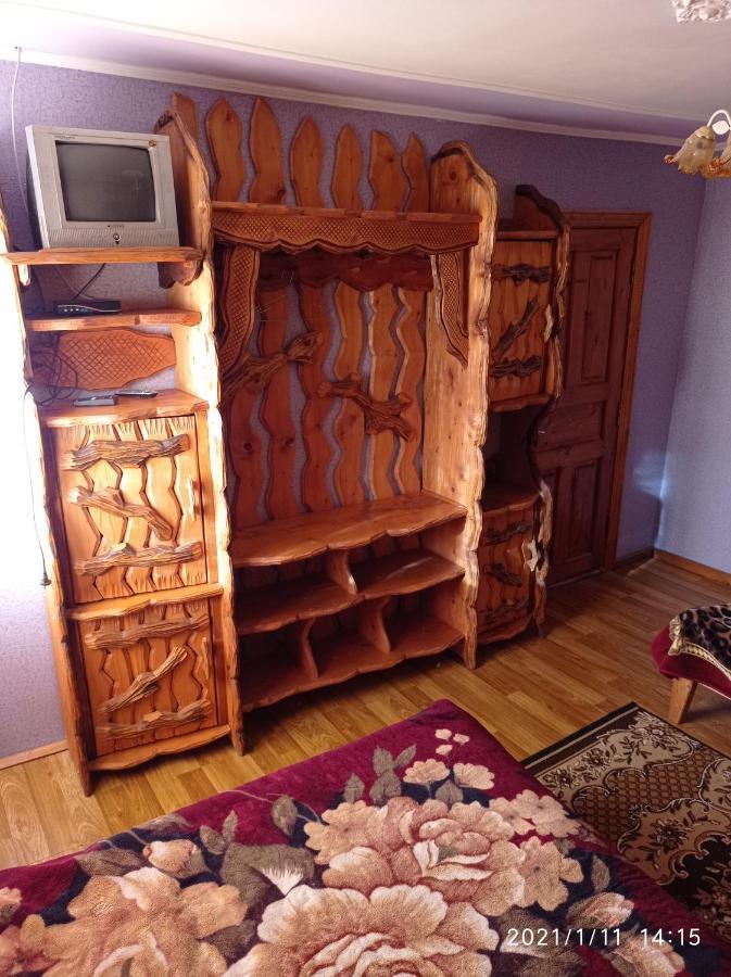 "Різьбярська Садиба" Slavske Exteriér fotografie