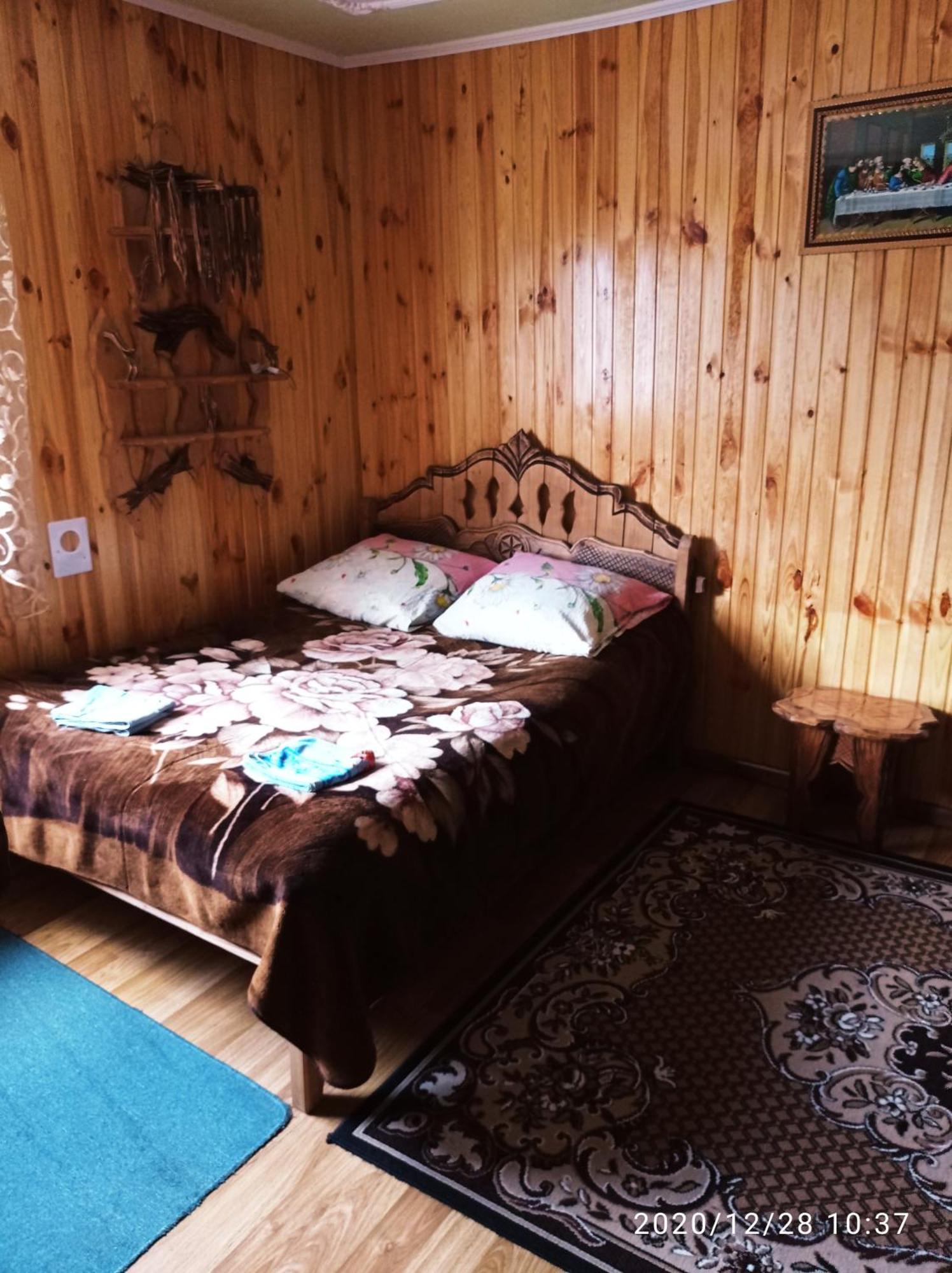 "Різьбярська Садиба" Slavske Pokoj fotografie