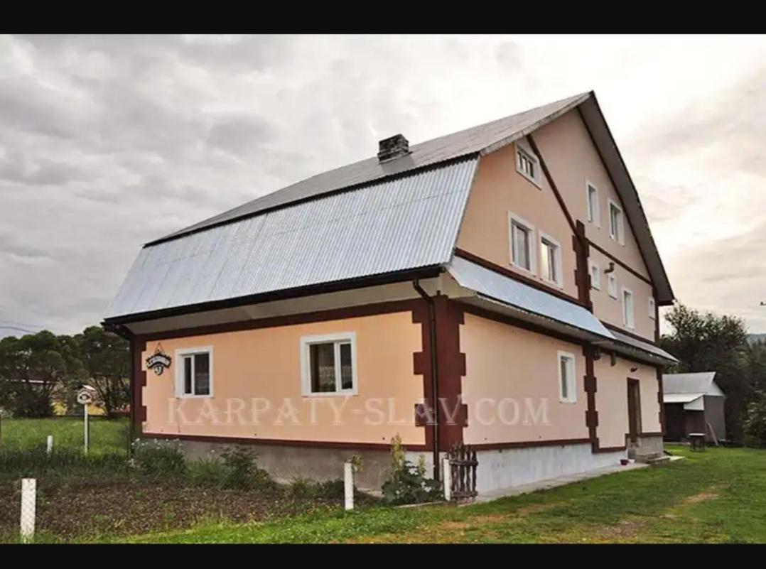 "Різьбярська Садиба" Slavske Exteriér fotografie