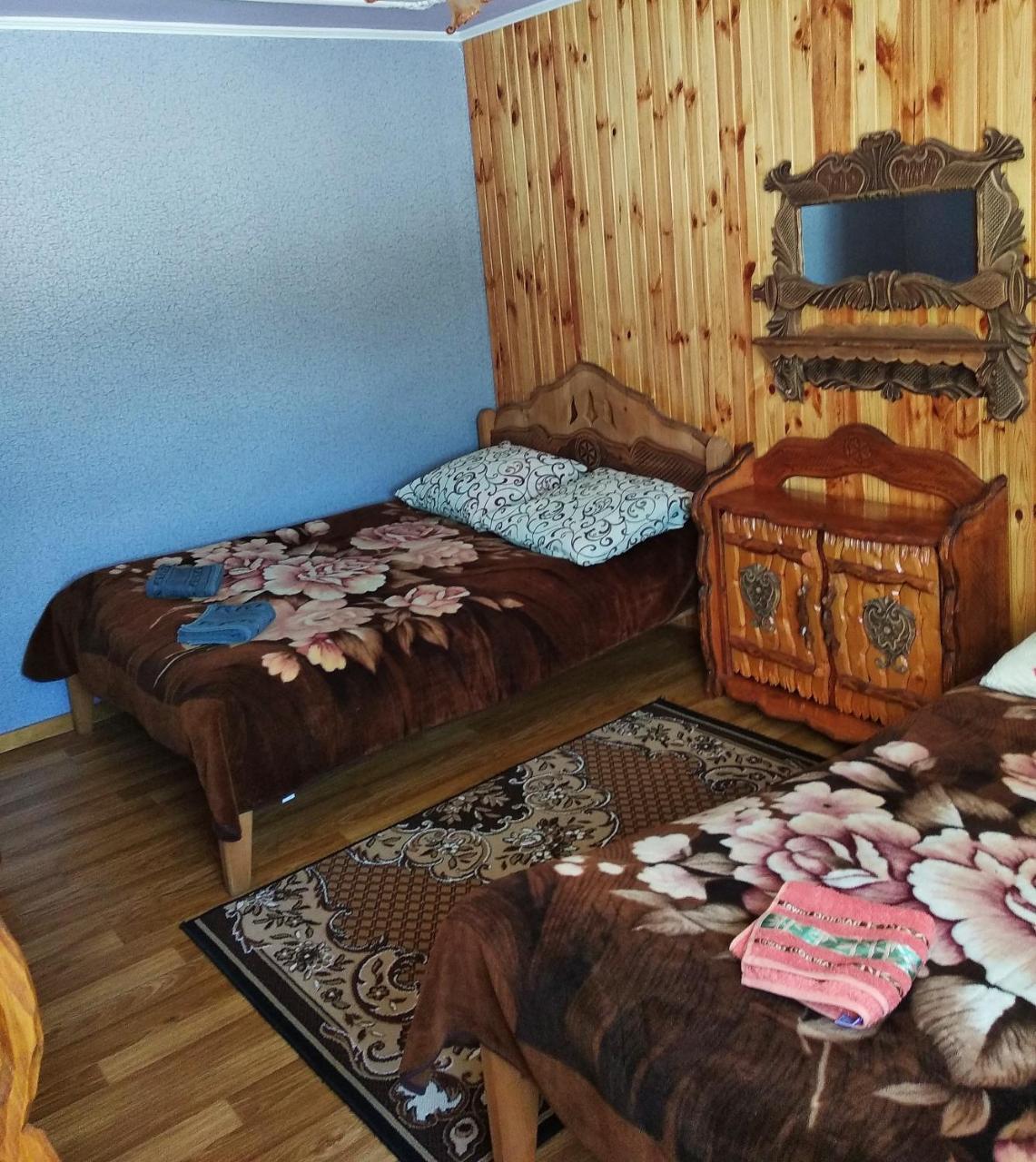 "Різьбярська Садиба" Slavske Exteriér fotografie